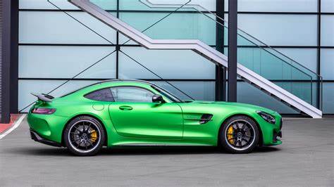 Mercedes-AMG GT R